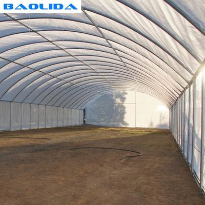 anchura de los 8m 200 invernadero plástico del túnel anti del moho de la agricultura 60m de la película del micrón